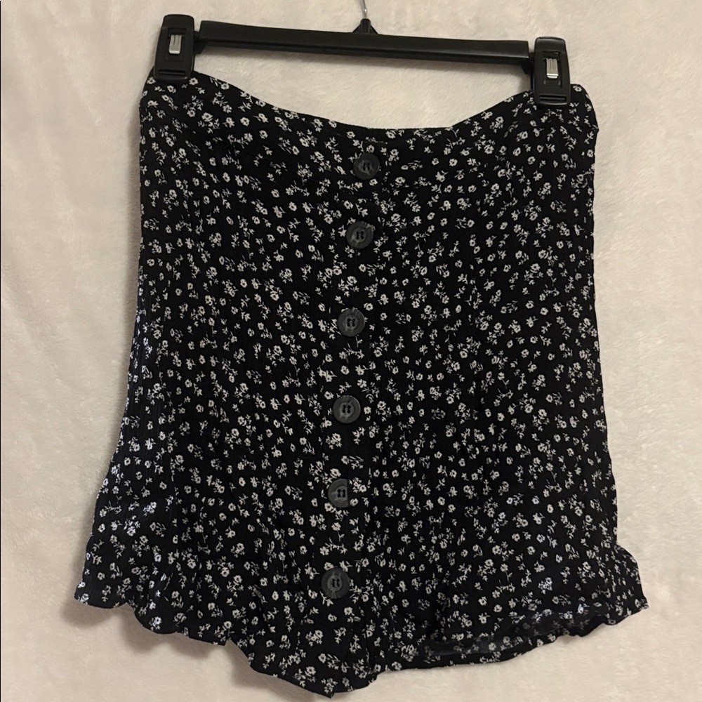 Sky and Sparrow Black Floral Skirt